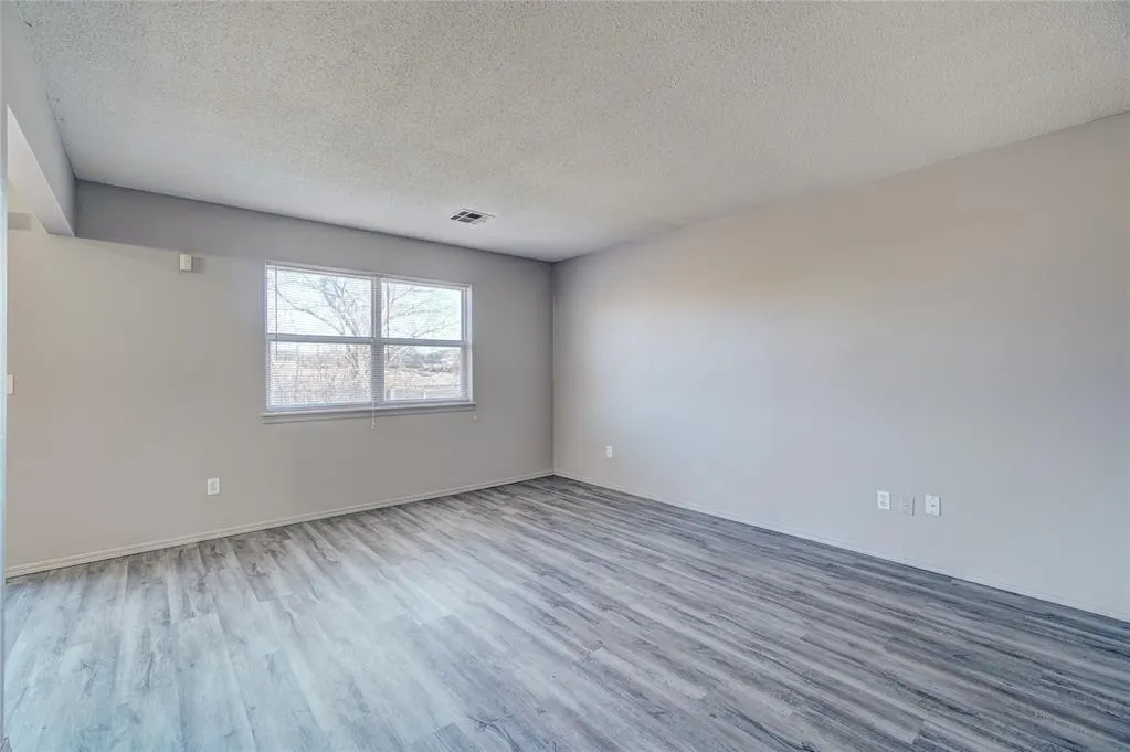Photo 13 — 109 Bainbridge Road, Oklahoma City, OK 73114