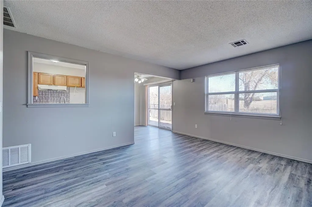 Photo 14 — 109 Bainbridge Road, Oklahoma City, OK 73114