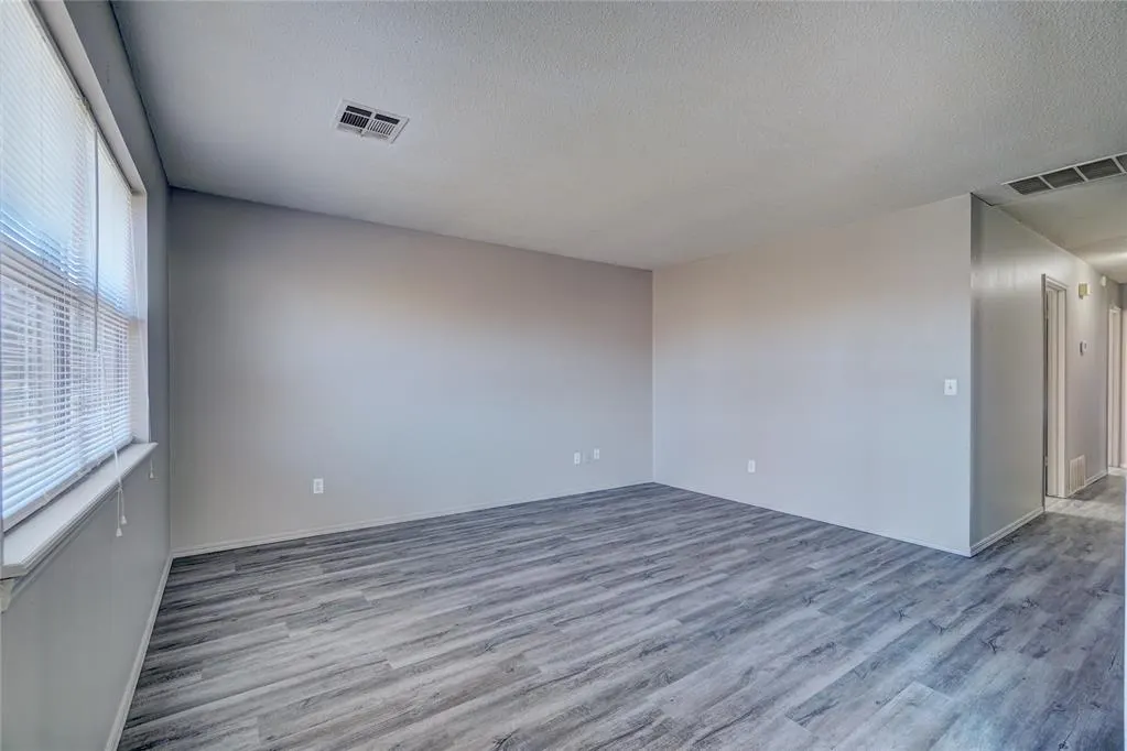 Photo 16 — 109 Bainbridge Road, Oklahoma City, OK 73114
