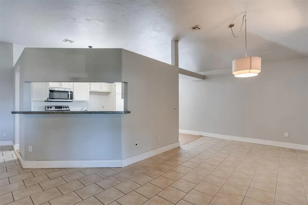 Photo 14 — 1612 Glacier Lane, Edmond, OK 73003