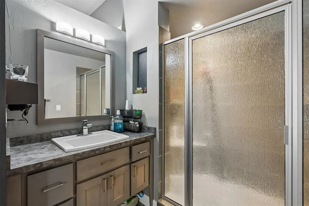 Photo 28 — 17336 Shadow Hawk Lane, Edmond, OK 73012