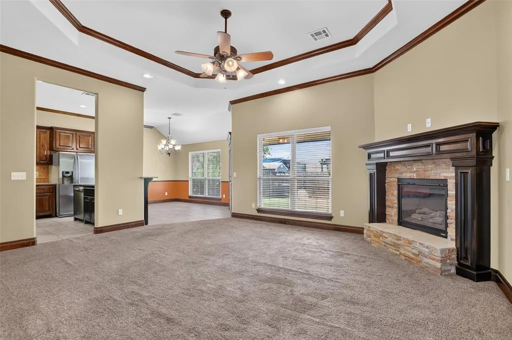 Photo 7 — 533 W Alamo Court Way, Mustang, OK 73064