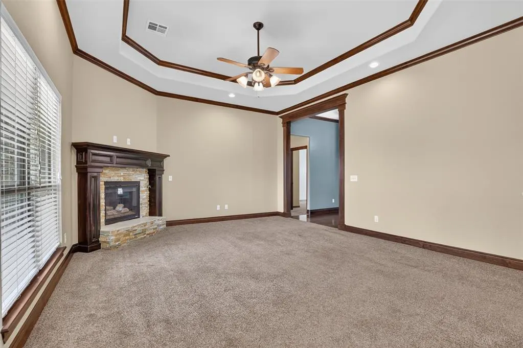 Photo 10 — 533 W Alamo Court Way, Mustang, OK 73064