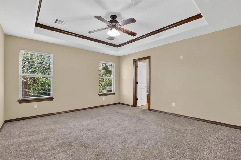 Photo 19 — 533 W Alamo Court Way, Mustang, OK 73064