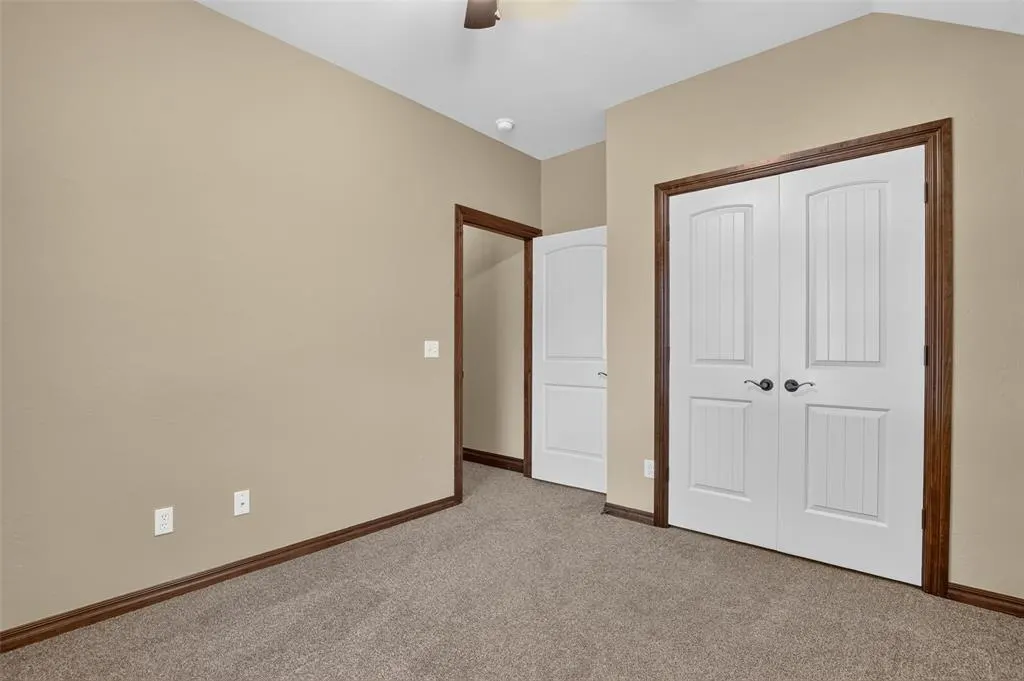 Photo 30 — 533 W Alamo Court Way, Mustang, OK 73064