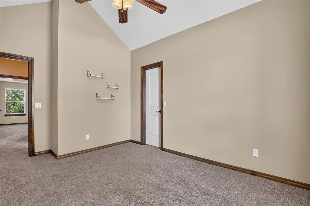 Photo 34 — 533 W Alamo Court Way, Mustang, OK 73064