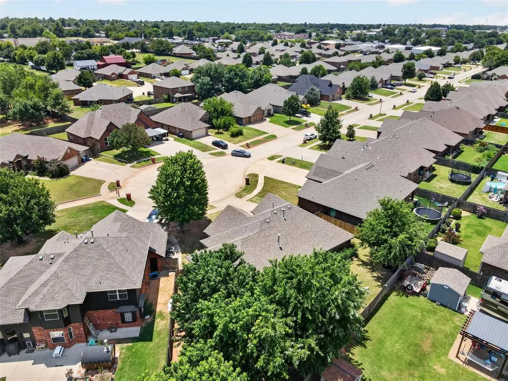 Photo 49 — 533 W Alamo Court Way, Mustang, OK 73064