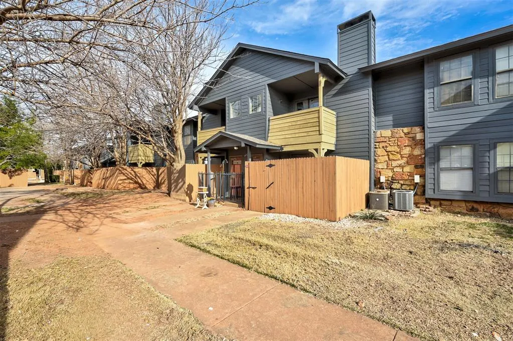 Photo 4 — 14311 N Pennsylvania Avenue 8N, Oklahoma City, OK 73134