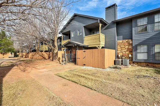 Photo 4 — 14311 N Pennsylvania Avenue 8N, Oklahoma City, OK 73134