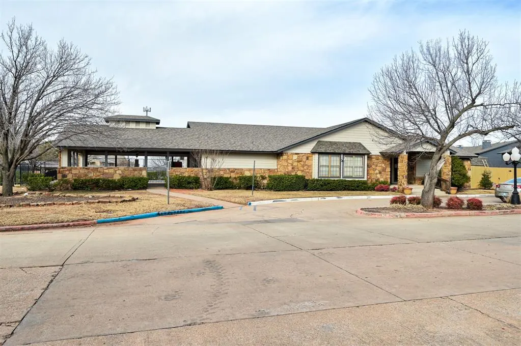 Photo 27 — 14311 N Pennsylvania Avenue 8N, Oklahoma City, OK 73134
