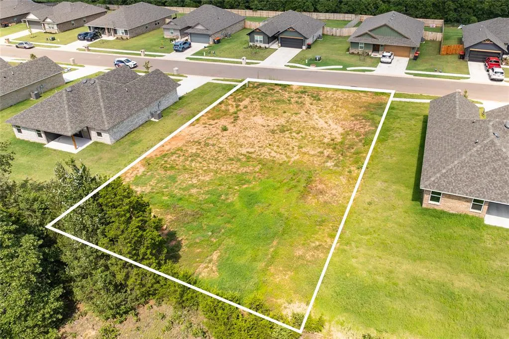 Photo 6 — 4648 Lincoln Landing, Harrah, OK 73045