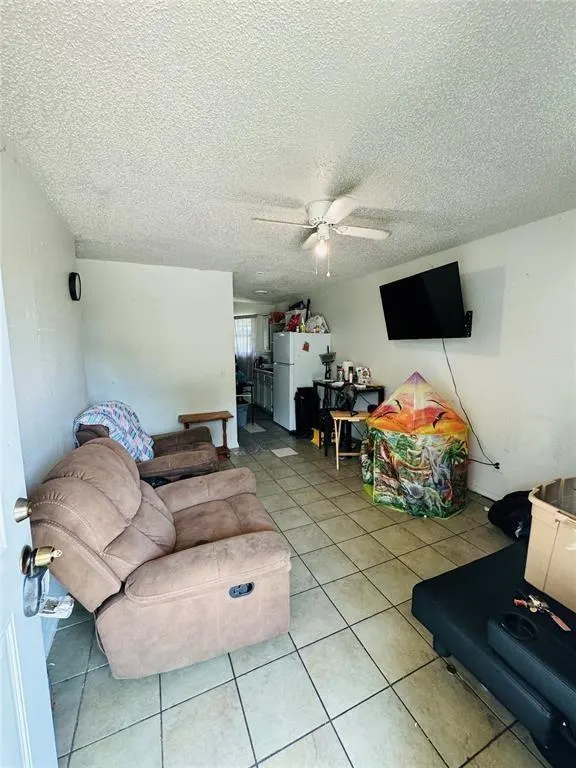 Photo 5 — 427 SE 17th Street, Oklahoma City, OK 73129