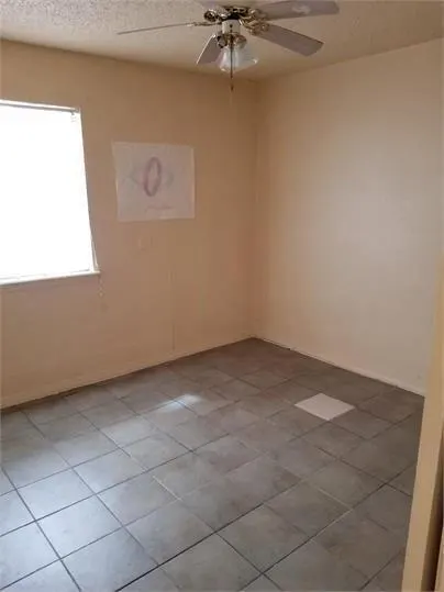 Photo 16 — 427 SE 17th Street, Oklahoma City, OK 73129