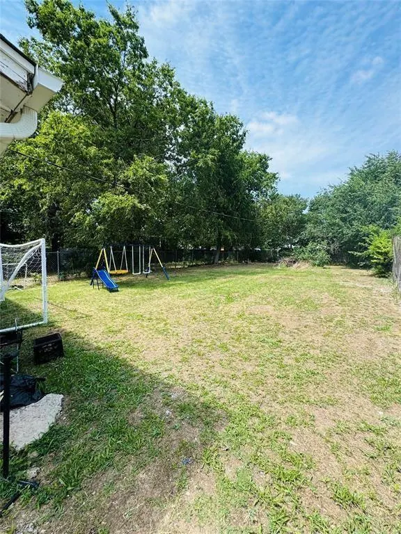 Photo 17 — 427 SE 17th Street, Oklahoma City, OK 73129