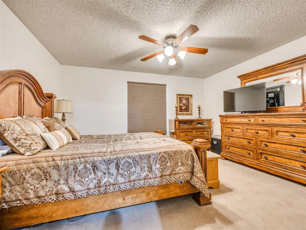 Photo 18 — 8201 Canna Lane, Oklahoma City, OK 73132
