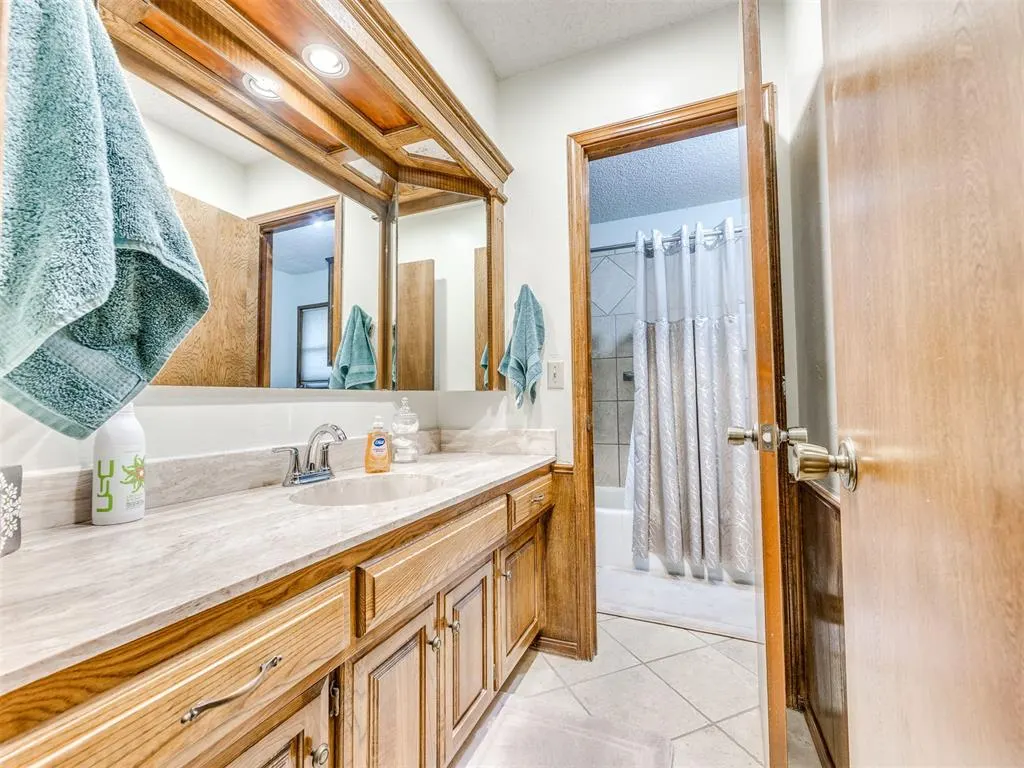 Photo 22 — 8201 Canna Lane, Oklahoma City, OK 73132