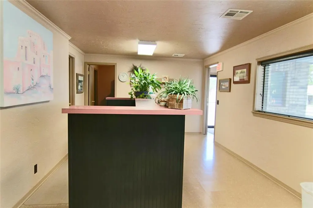 Photo 6 — 101 S Randall Avenue, Elk City, OK 73644