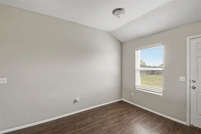 Photo 3 — 1733 Tumbleweed Way, El Reno, OK 73036