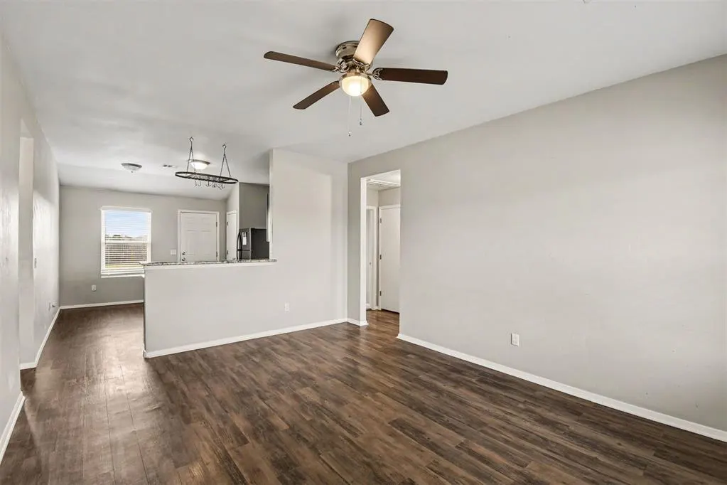 Photo 4 — 1733 Tumbleweed Way, El Reno, OK 73036