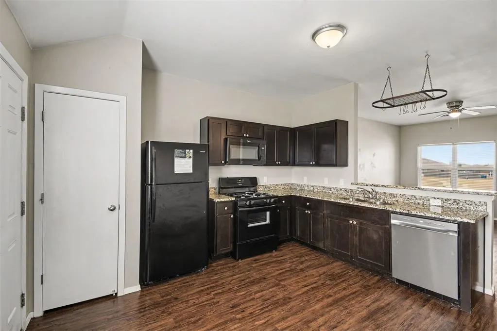 Photo 6 — 1733 Tumbleweed Way, El Reno, OK 73036