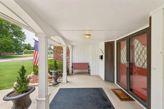 Photo 3 — 3304 Windsor Terrace, Oklahoma City, OK 73122