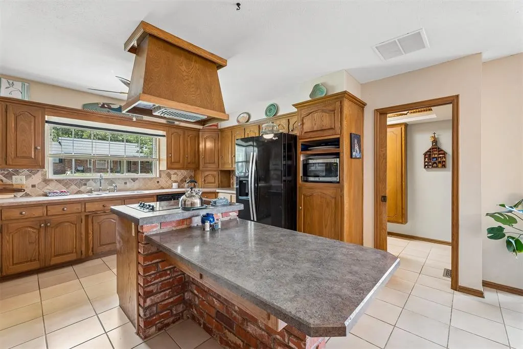 Photo 18 — 3304 Windsor Terrace, Oklahoma City, OK 73122
