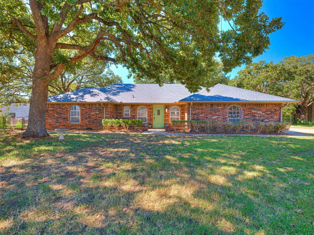 Front exterior — 107 Clador Drive, Chandler, OK 74834