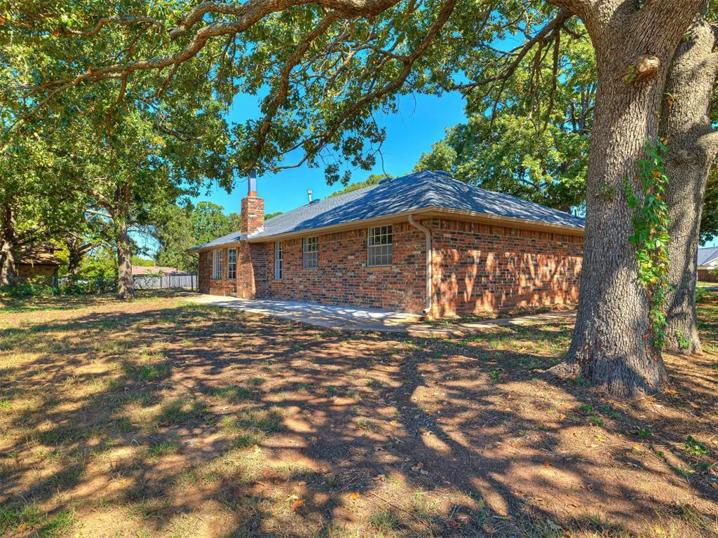 Photo 4 — 107 Clador Drive, Chandler, OK 74834