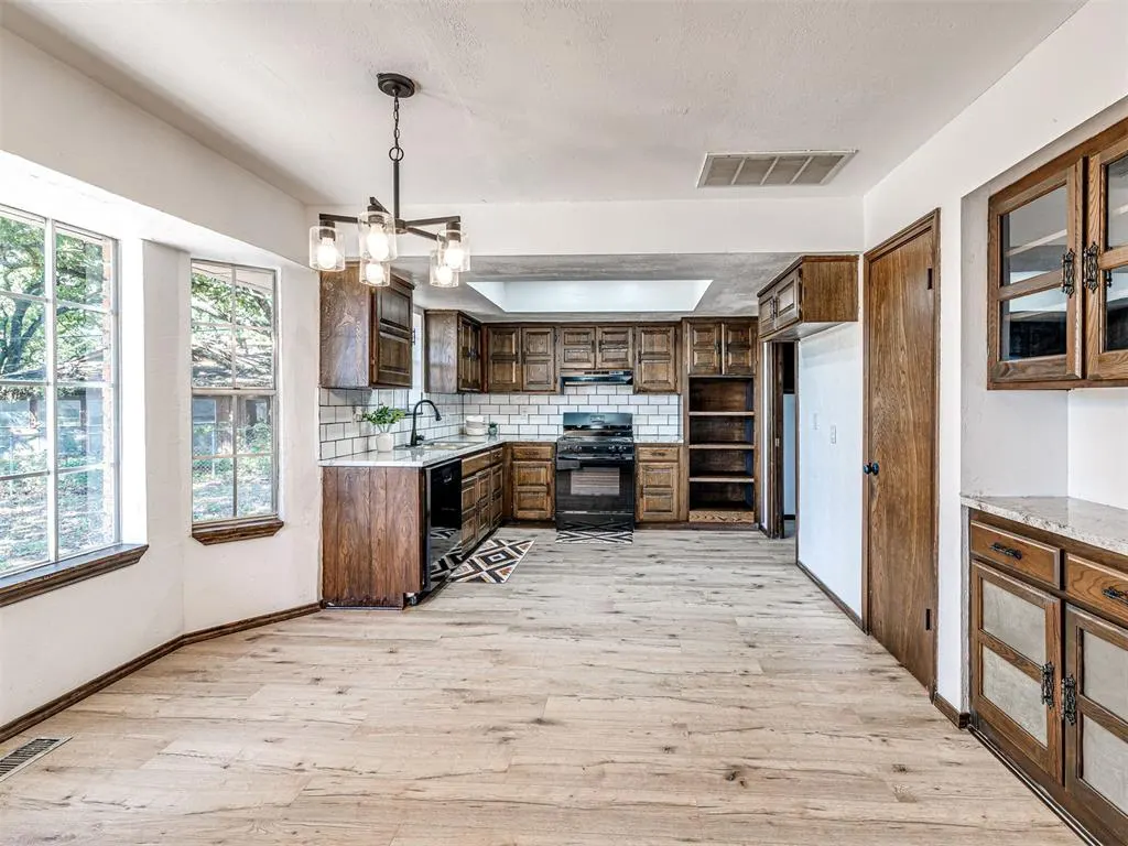 Photo 15 — 107 Clador Drive, Chandler, OK 74834