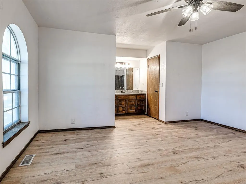 Photo 20 — 107 Clador Drive, Chandler, OK 74834