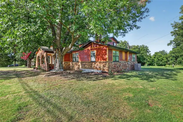 Photo 2 — 2122 N Dobbs, Harrah, OK 73045