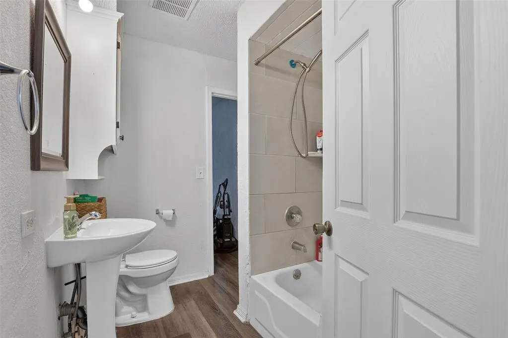 Photo 19 — 2122 N Dobbs, Harrah, OK 73045