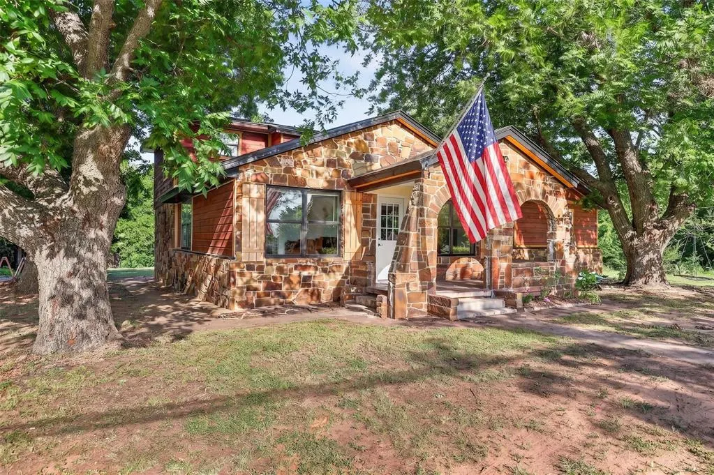 Photo 38 — 2122 N Dobbs, Harrah, OK 73045