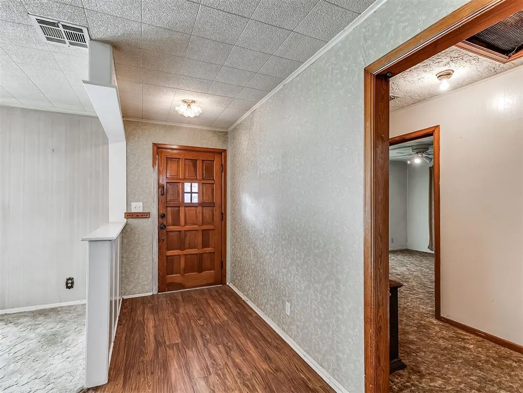 Photo 8 — 1100 S Reno Avenue, El Reno, OK 73036
