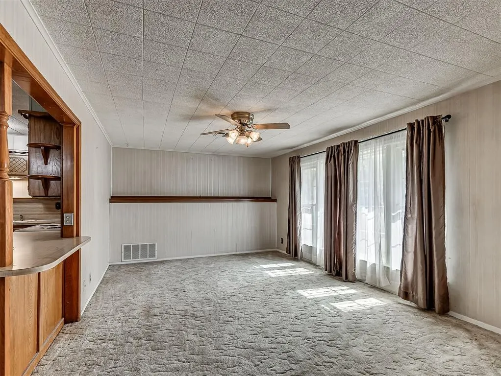 Photo 9 — 1100 S Reno Avenue, El Reno, OK 73036