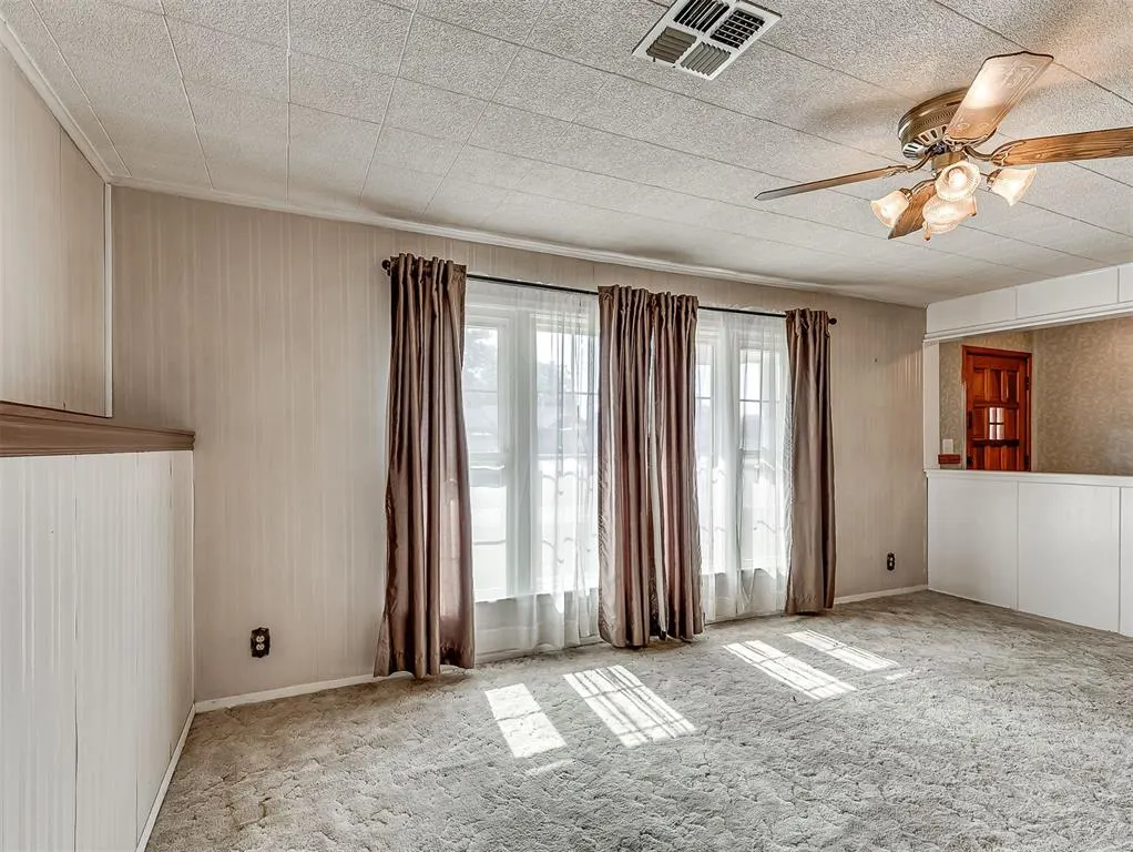 Photo 11 — 1100 S Reno Avenue, El Reno, OK 73036