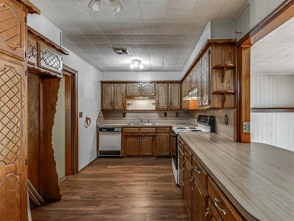 Photo 18 — 1100 S Reno Avenue, El Reno, OK 73036