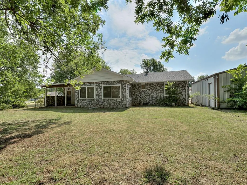 Photo 38 — 1100 S Reno Avenue, El Reno, OK 73036