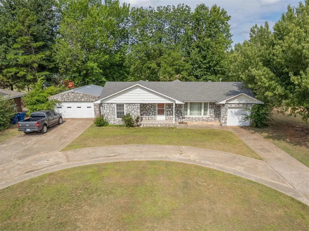Photo 42 — 1100 S Reno Avenue, El Reno, OK 73036