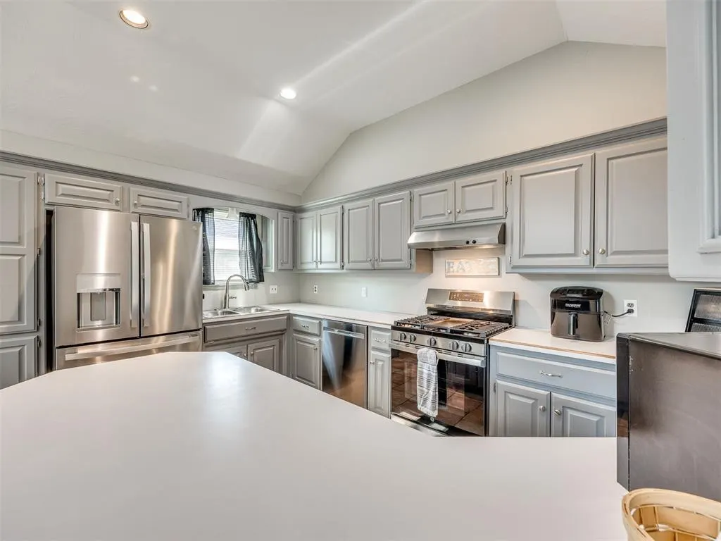 Photo 16 — 2905 SW 125th Street, Oklahoma City, OK 73170