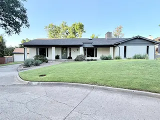 Sold home at 1718 Smoking Oak Court