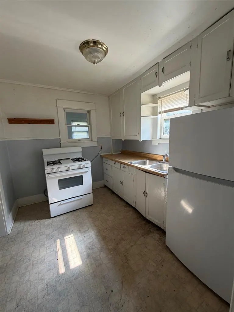 Photo 14 — 520 W Tom Stafford Street, Weatherford, OK 73096