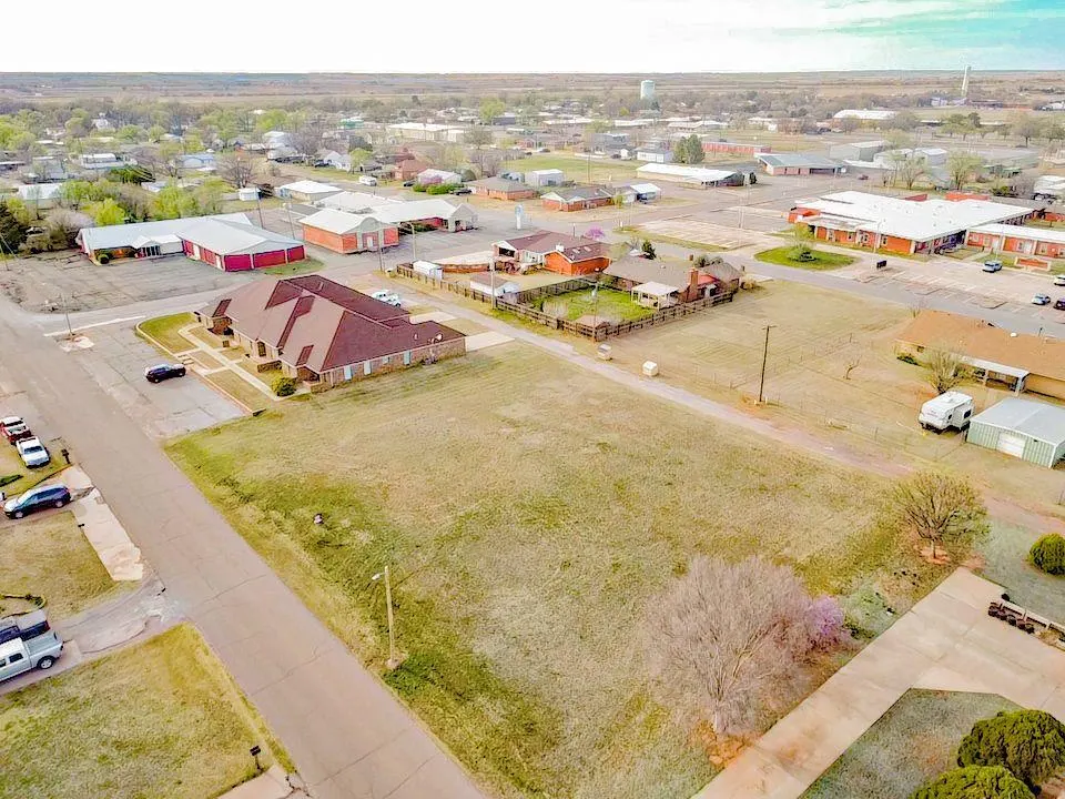Front exterior — 603 E Benton Avenue, Sayre, OK 73662