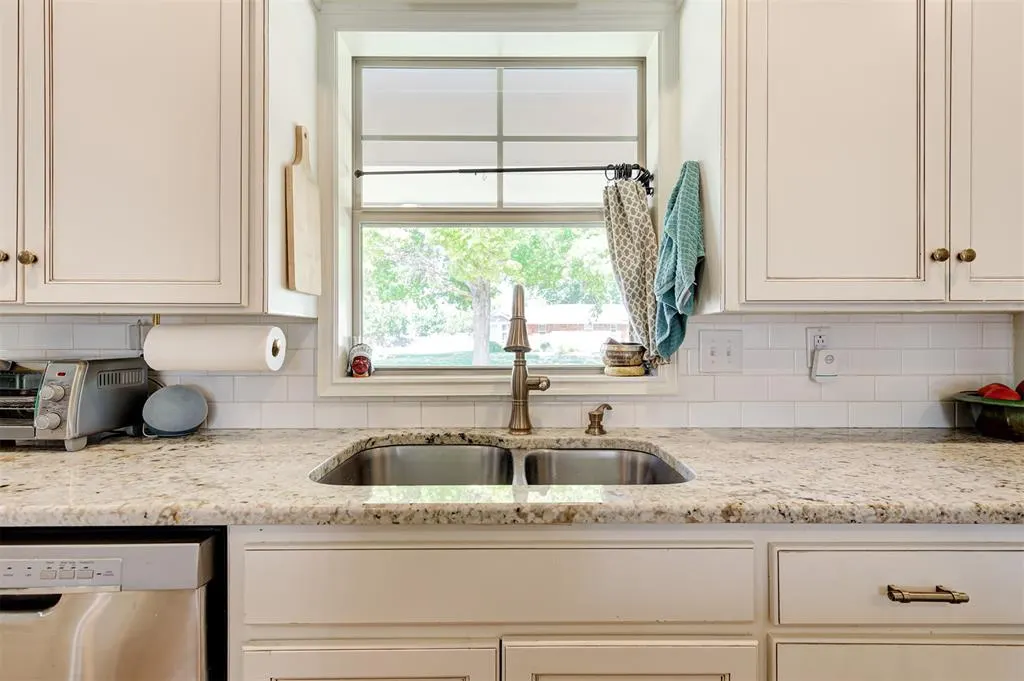Photo 16 — 1301 Brookhaven Boulevard, Norman, OK 73072