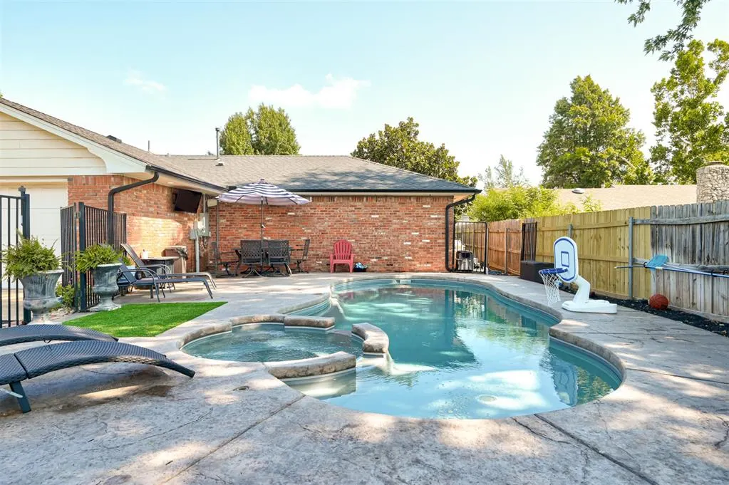 Photo 45 — 1301 Brookhaven Boulevard, Norman, OK 73072