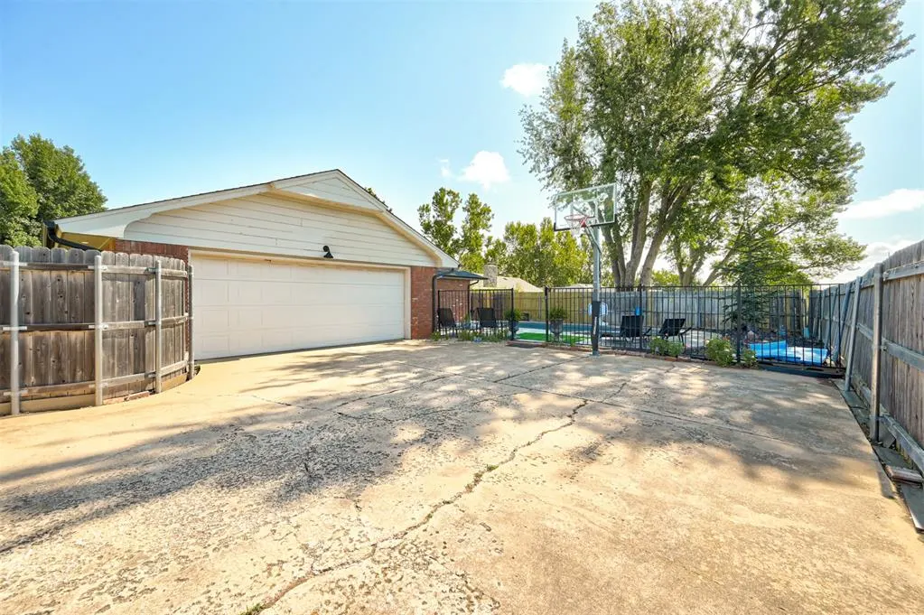 Photo 49 — 1301 Brookhaven Boulevard, Norman, OK 73072