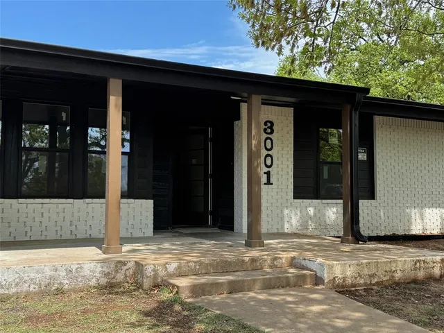 Photo 3 — 3001 Norcrest Drive, Oklahoma City, OK 73121