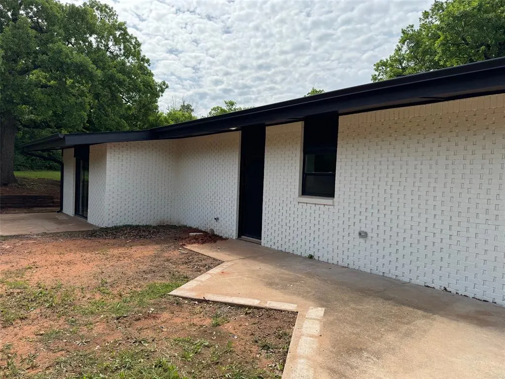 Photo 7 — 3001 Norcrest Drive, Oklahoma City, OK 73121