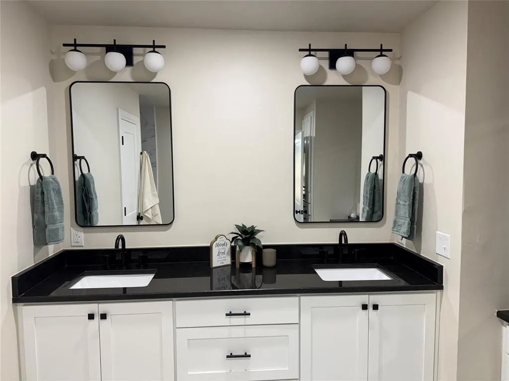 Photo 16 — 3001 Norcrest Drive, Oklahoma City, OK 73121
