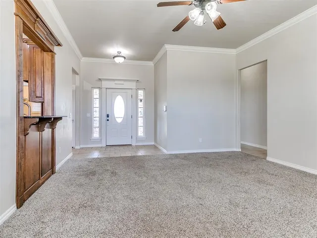 Photo 7 — 925 NE 30th Street, Moore, OK 73160